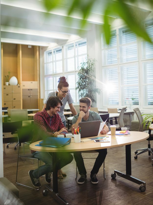 Подготовка рабочих мест сотрудников